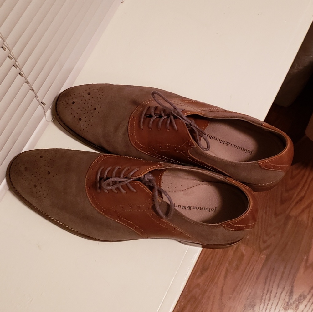 Johnston and Murphy Mens saddle shoes
